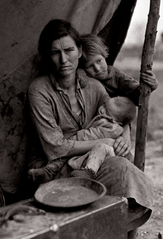 A migrant agricultural worker’s family during the Great Depression. Photograph by Dorothea Lange. Courtesy of the Library of Congress.